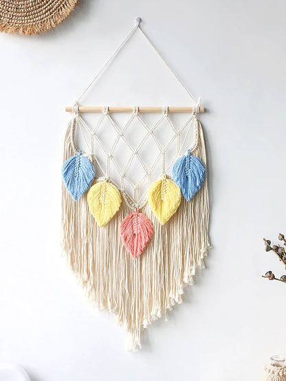 Meerkleurige Macramé Wandhanger met Houten Kralen